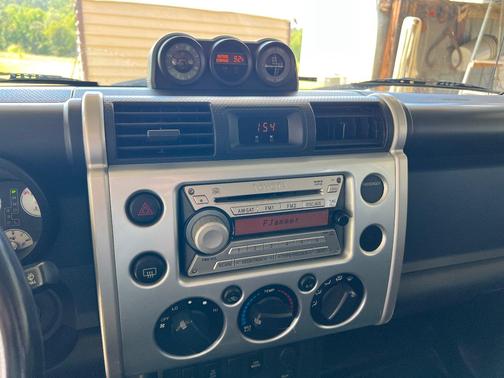 Silver 2007 Toyota FJ Cruiser Base