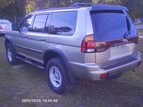 2000 Mitsubishi Montero Sport LS