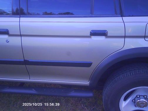 2000 Mitsubishi Montero Sport LS