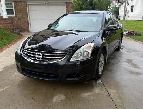 Black 2012 Nissan Altima 2.5 SL