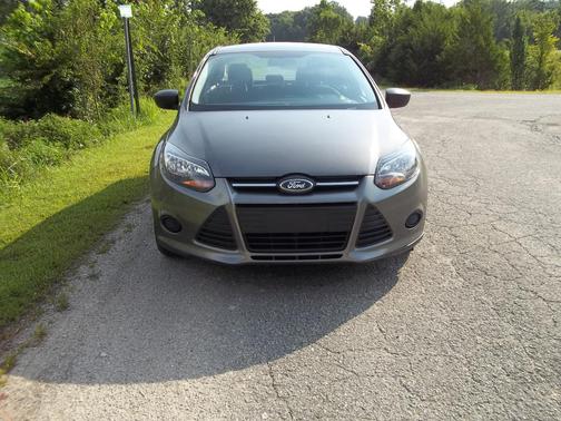 Gray 2012 Ford Focus S