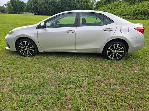 Silver 2017 Toyota Corolla SE Special Edition