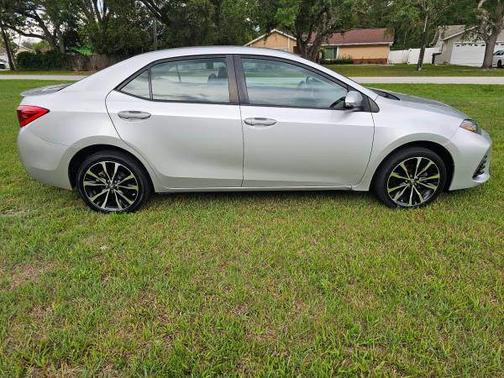 Silver 2017 Toyota Corolla SE Special Edition