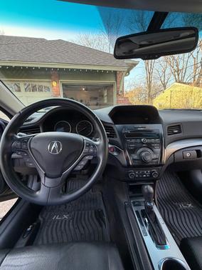 2013 Acura ILX 2.0L Technology