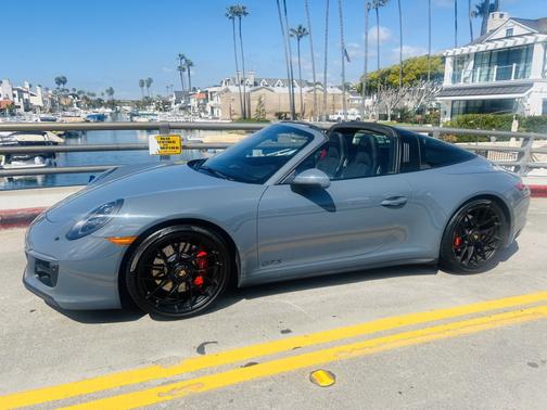 2018 Porsche 911 911 Targa 4 GTS