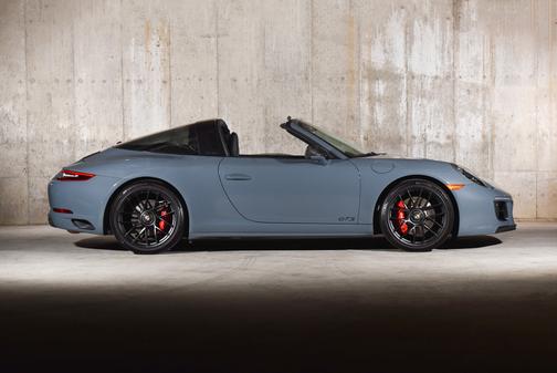 2018 Porsche 911 911 Targa 4 GTS