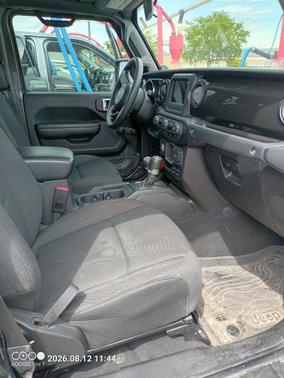 Gray 2022 Jeep Gladiator Willys Sport