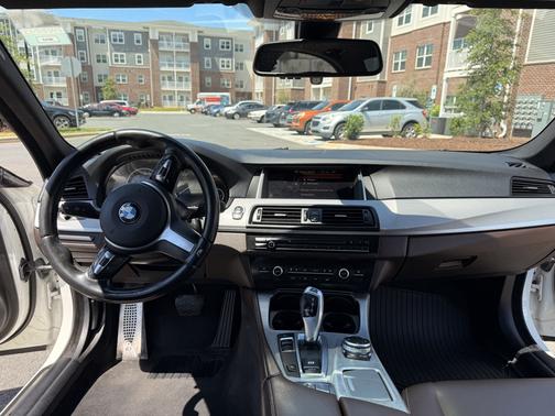 White 2015 BMW 528 i