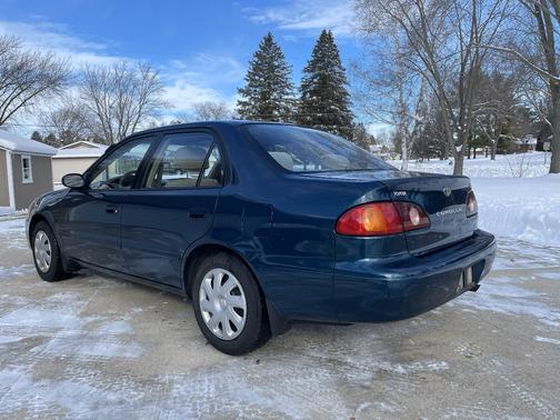2002 Toyota Corolla LE
