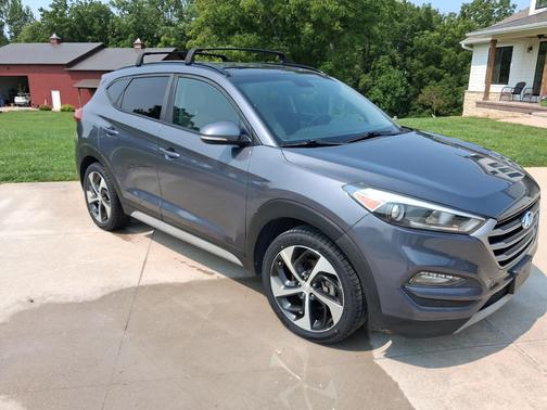 Gray 2018 Hyundai TUCSON Value