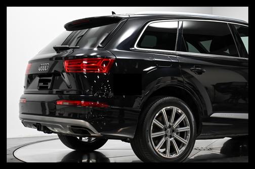 2019 Audi Q7 55 Premium Plus
