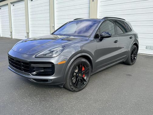 Gray 2020 Porsche Cayenne Cayenne Turbo