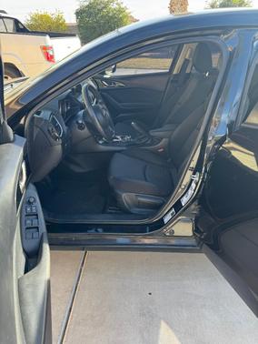 2015 Mazda Mazda3 i Sport