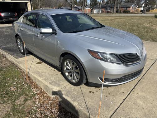 2015 Lincoln MKS Base
