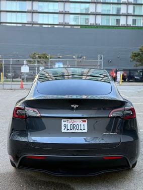2024 Tesla Model Y Long Range