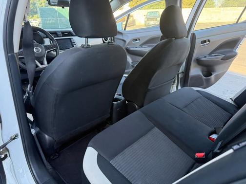 Gray 2022 Nissan Versa SV