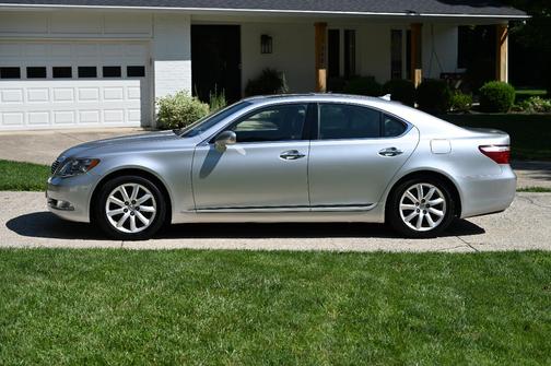 Silver 2007 Lexus LS 460 Base