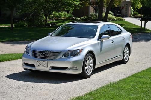 Silver 2007 Lexus LS 460 Base
