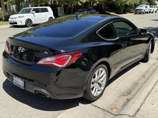 2016 Hyundai Genesis Coupe 3.8 Base