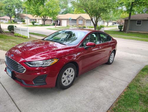 Red 2019 Ford Fusion S