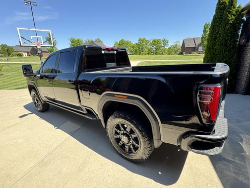 Black 2025 GMC Sierra 2500 AT4