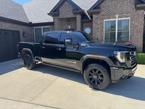 Black 2025 GMC Sierra 2500 AT4