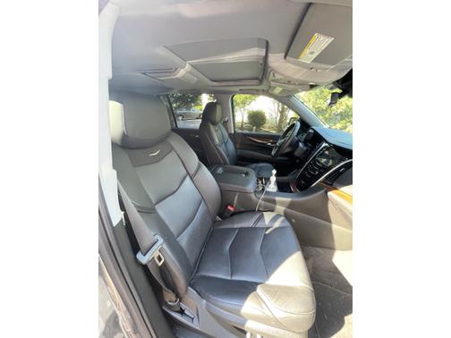 Photo 4 of 10 of 2020 Cadillac Escalade ESV Premium Luxury