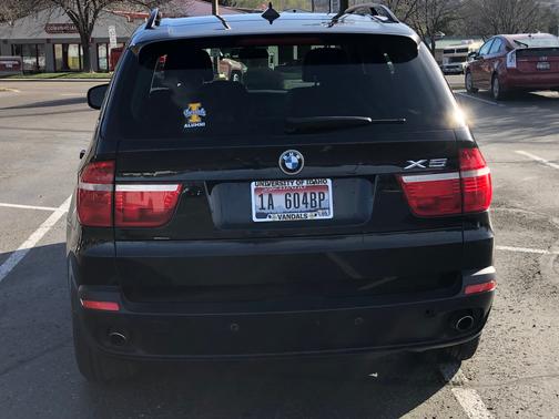 Black 2010 BMW X5 xDrive30i