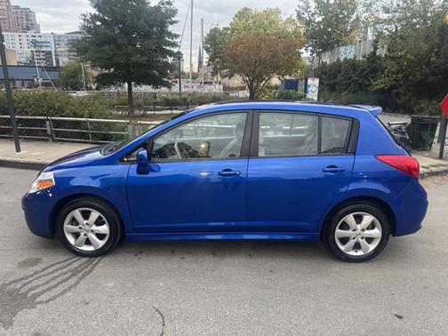 2012 Nissan Versa 1.8 SL