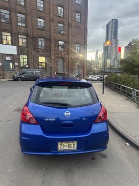 2012 Nissan Versa 1.8 SL