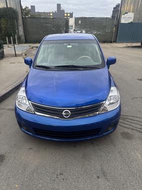 2012 Nissan Versa 1.8 SL