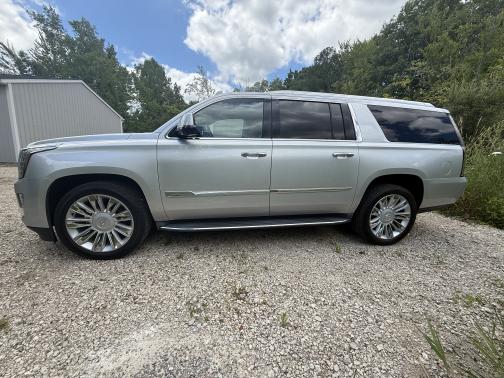 2016 Cadillac Escalade ESV Platinum