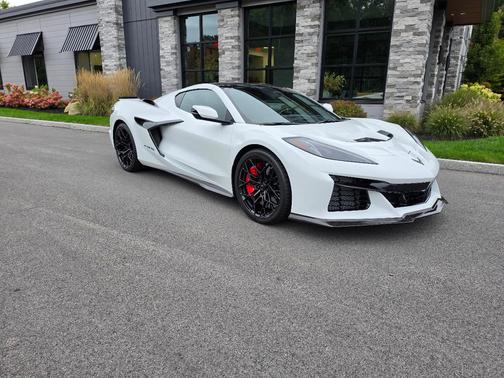 White 2027 Chevrolet Corvette ZR1X w/3LZ