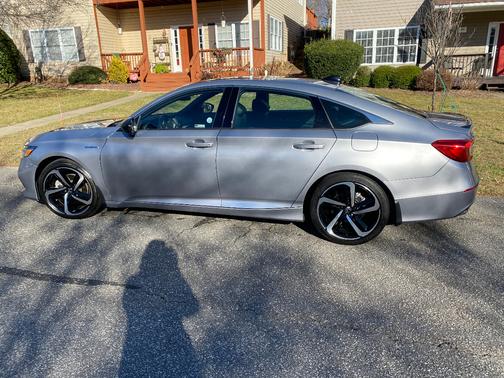 2022 Honda Accord Hybrid Sport