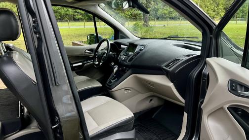 2018 Ford Transit Connect Titanium w/Rear Liftgate