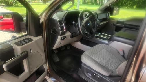 Brown 2016 Ford F-150 XLT
