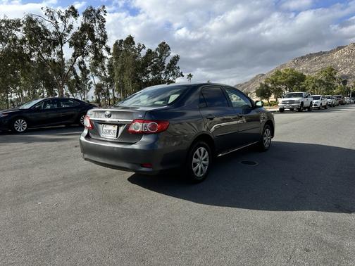 2011 Toyota Corolla LE