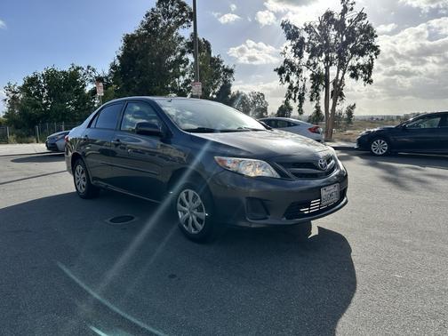 2011 Toyota Corolla LE