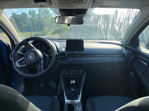 Blue 2019 Toyota Yaris Sedan L
