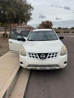 White 2013 Nissan Rogue S