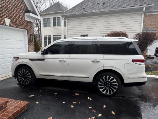 2024 Lincoln Navigator Black Label