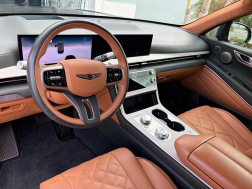 Green 2025 Genesis GV80 3.5T Prestige