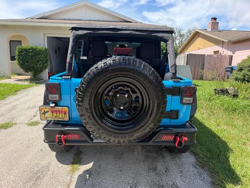 Blue 2017 Jeep Wrangler Unlimited Sport