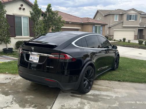 2020 Tesla Model X Long Range