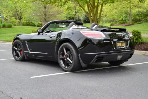 2007 Saturn Sky Red Line