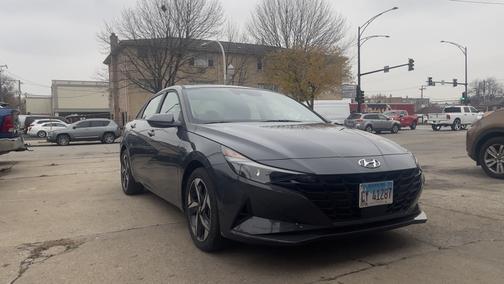 2023 Hyundai ELANTRA SEL