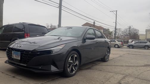 2023 Hyundai ELANTRA SEL