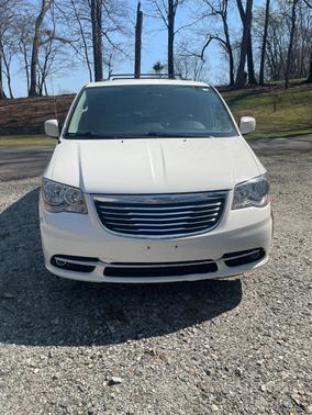 2013 Chrysler Town & Country Touring