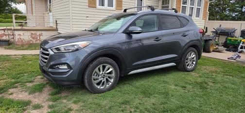 Gray 2017 Hyundai TUCSON SE Plus