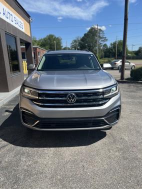 2021 Volkswagen Atlas 3.6L SE w/Technology R-Line